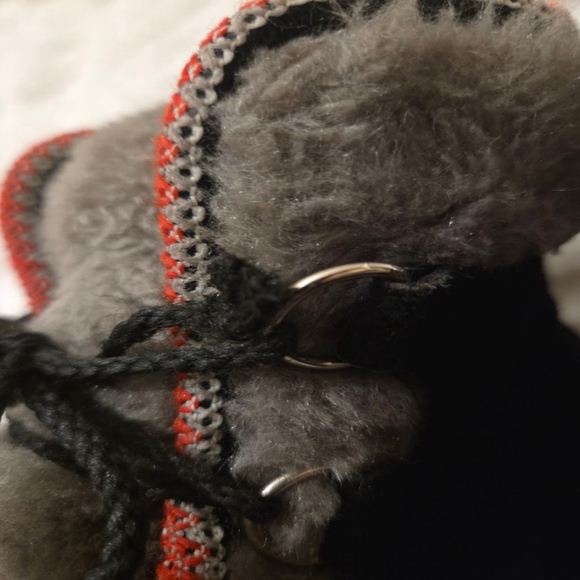 Yodelers Leather Lace Up Boot Vintage Fleece Lined Black Red Gray Size 6 Women - Picture 8 of 8